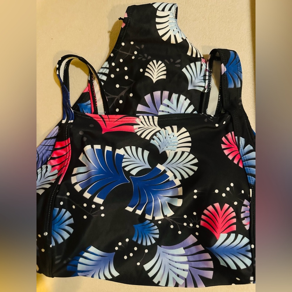 NWOT Swimsuit -Size L